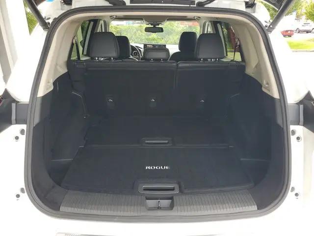 2024 Nissan Rogue SL FWD
