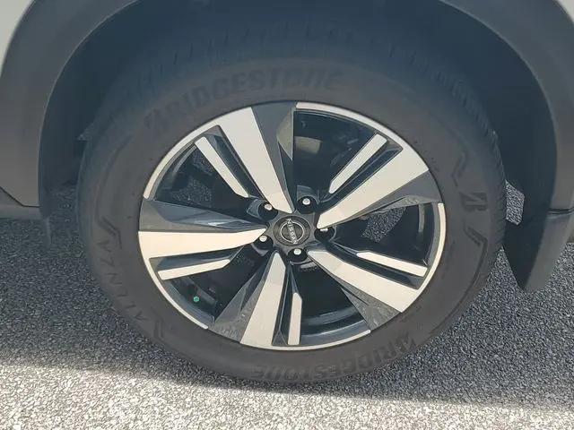 2024 Nissan Rogue SL FWD
