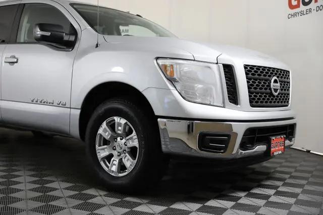 2019 Nissan Titan SV