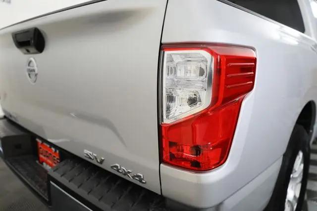 2019 Nissan Titan SV