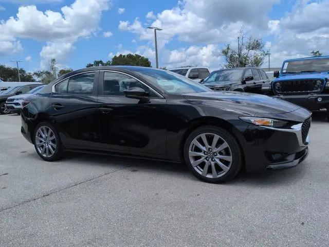 2021 Mazda Mazda3 Select