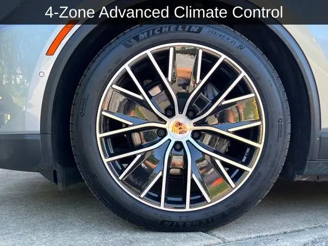 2024 Porsche Macan Electric 4
