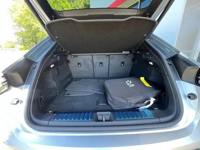 2024 Porsche Macan Electric 4
