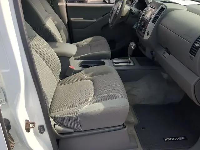 2016 Nissan Frontier SV