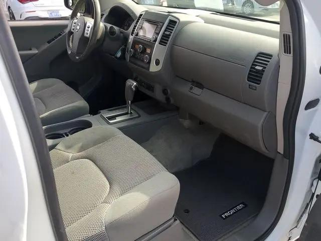 2016 Nissan Frontier SV