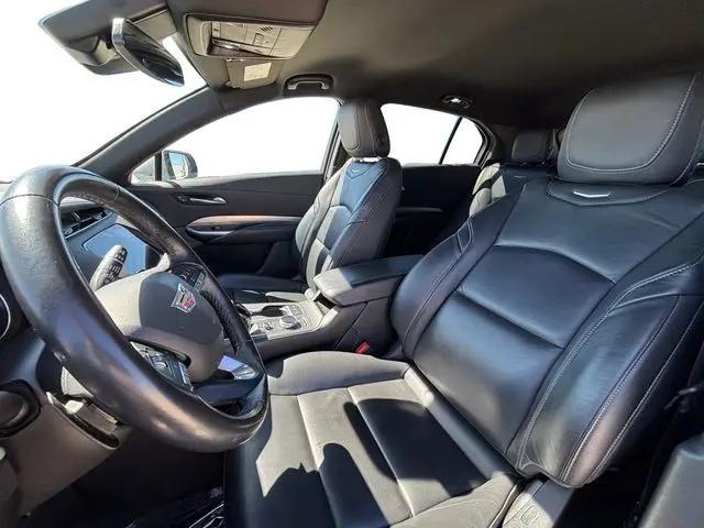 2023 Cadillac XT4 FWD Premium Luxury