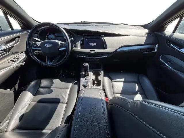 2023 Cadillac XT4 FWD Premium Luxury