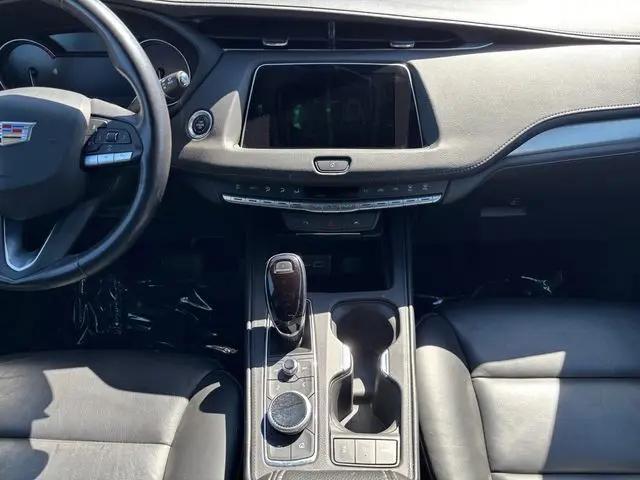 2023 Cadillac XT4 FWD Premium Luxury