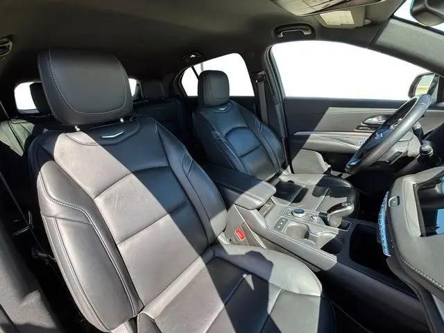 2023 Cadillac XT4 FWD Premium Luxury