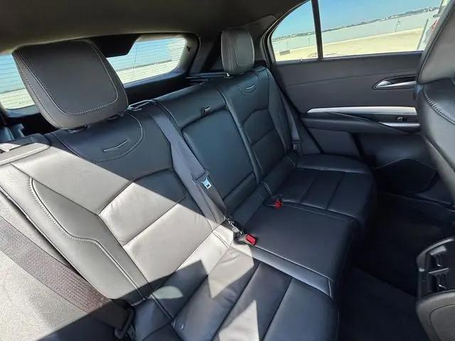 2023 Cadillac XT4 FWD Premium Luxury