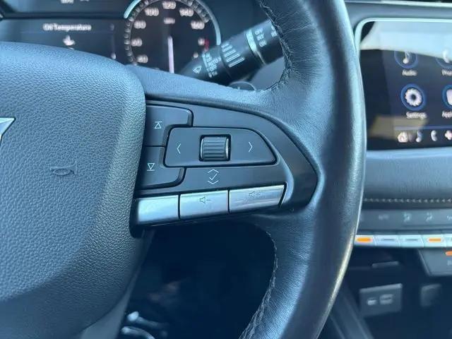 2023 Cadillac XT4 FWD Premium Luxury