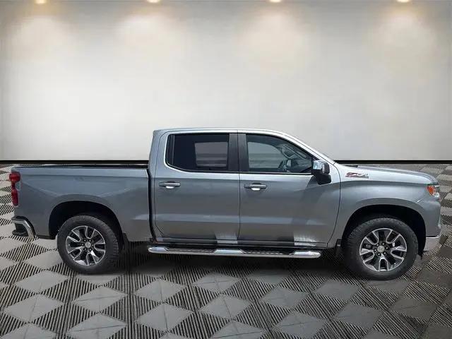 2026 Chevrolet Silverado 1500 4WD Crew Cab Standard Bed LT