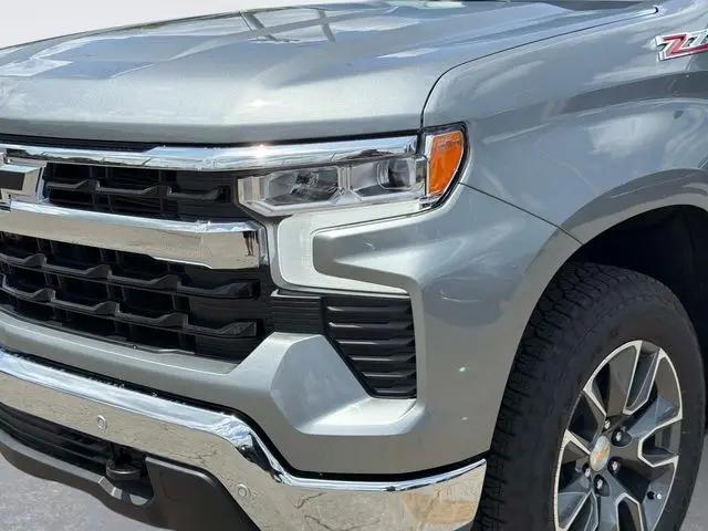 2026 Chevrolet Silverado 1500 4WD Crew Cab Standard Bed LT