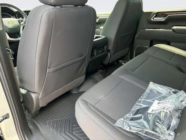 2026 Chevrolet Silverado 1500 4WD Crew Cab Standard Bed LT