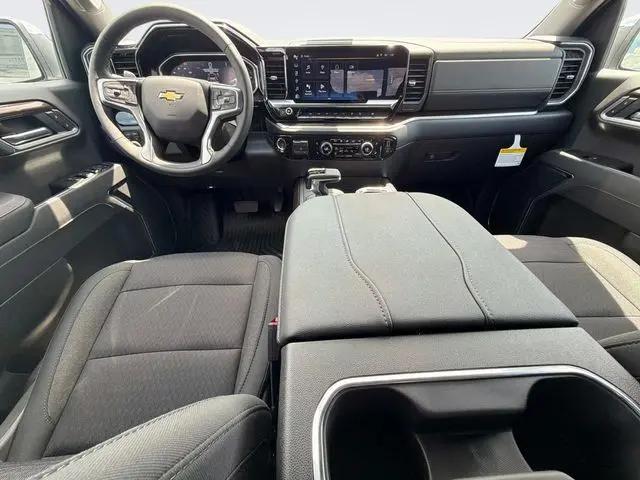 2026 Chevrolet Silverado 1500 4WD Crew Cab Standard Bed LT