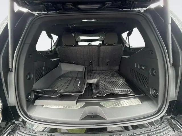 2026 Chevrolet Suburban Premier, 4WD
