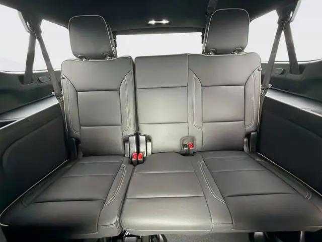2026 Chevrolet Suburban Premier, 4WD