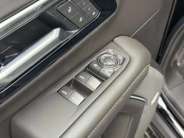 2026 Chevrolet Suburban Premier, 4WD