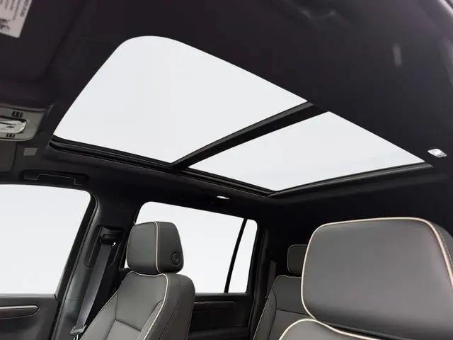 2026 Chevrolet Suburban Premier, 4WD