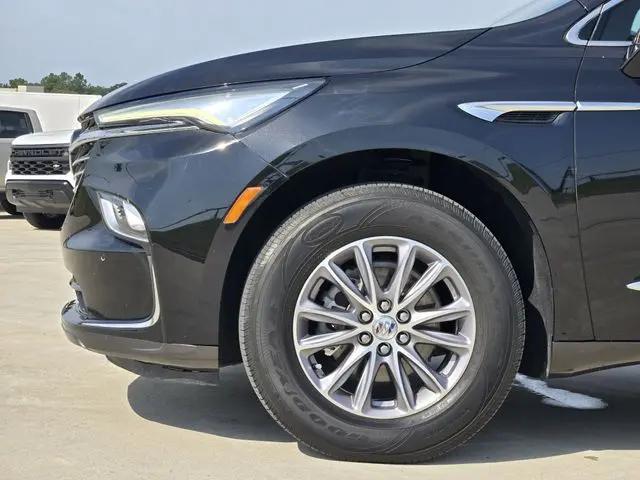 2023 Buick Enclave Essence FWD