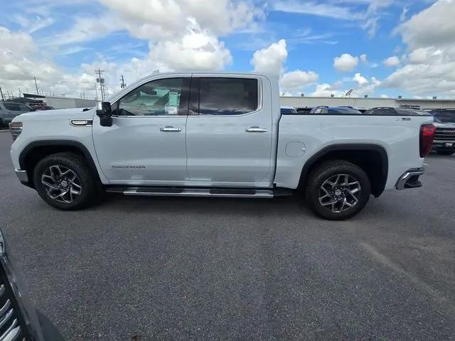 2026 GMC Sierra 1500 Crew Cab, Short Bed, SLT, 4WD