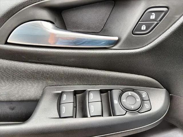 2026 Buick NV Preferred FWD