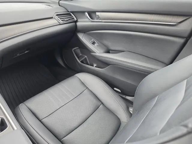2022 Honda Accord Hybrid Touring