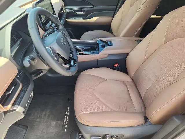 2026 Toyota Grand Highlander MAX Platinum