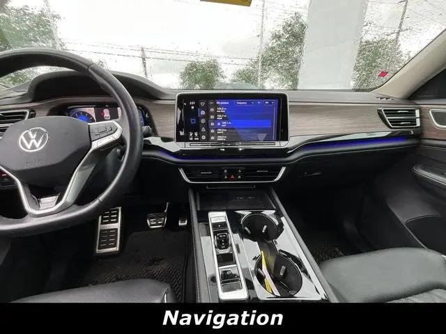 2025 Volkswagen Atlas 2.0T SEL Premium R-Line