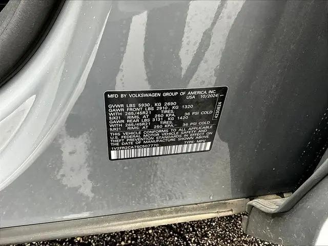2025 Volkswagen Atlas 2.0T SEL Premium R-Line
