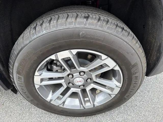 2025 GMC Terrain AWD Elevation