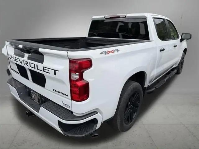 2024 Chevrolet Silverado 1500 4WD Crew Cab Short Bed Custom