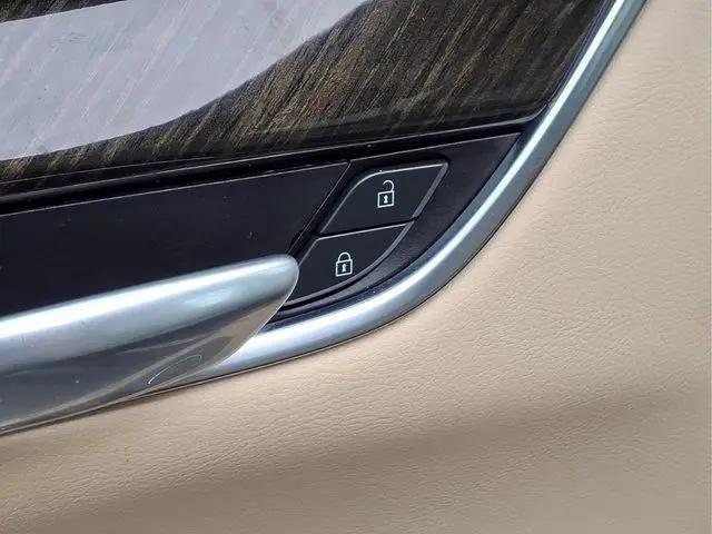 2019 Cadillac XT5 Standard