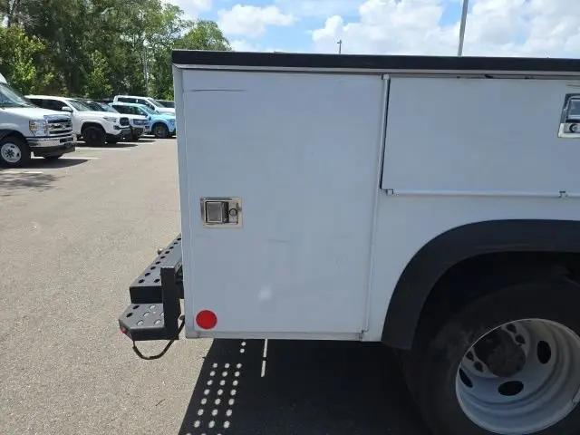 2022 Ford F-550 XL