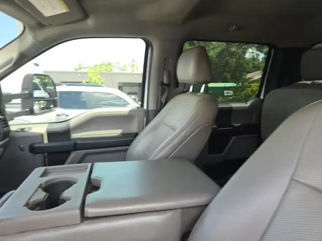 2022 Ford F-550 XL