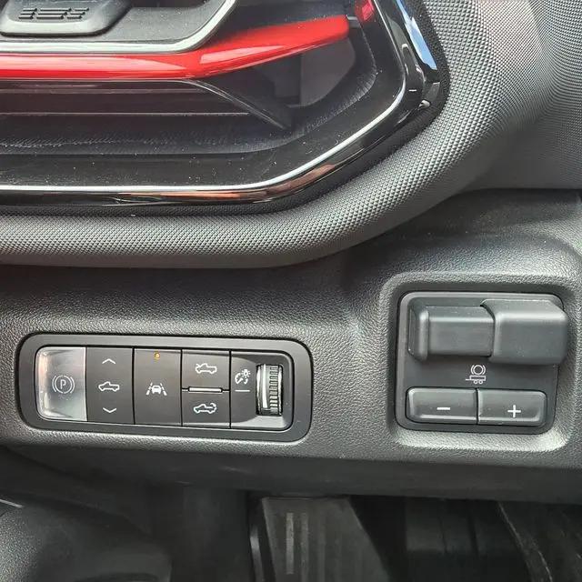 2025 Chevrolet Silverado EV RST
