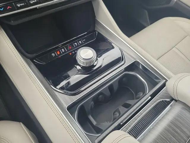 2024 Jeep Wagoneer Series II 4x2