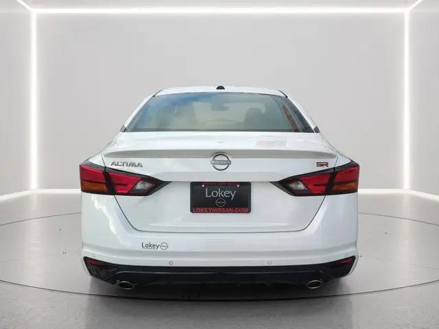 2026 Nissan Altima SR FWD