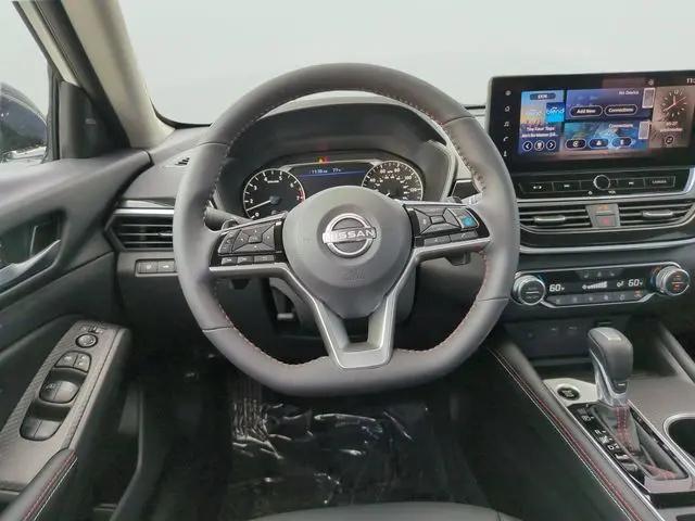 2026 Nissan Altima SR FWD
