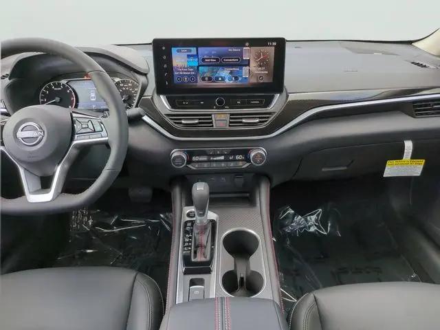 2026 Nissan Altima SR FWD