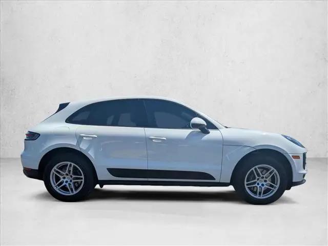 2021 Porsche Macan Macan