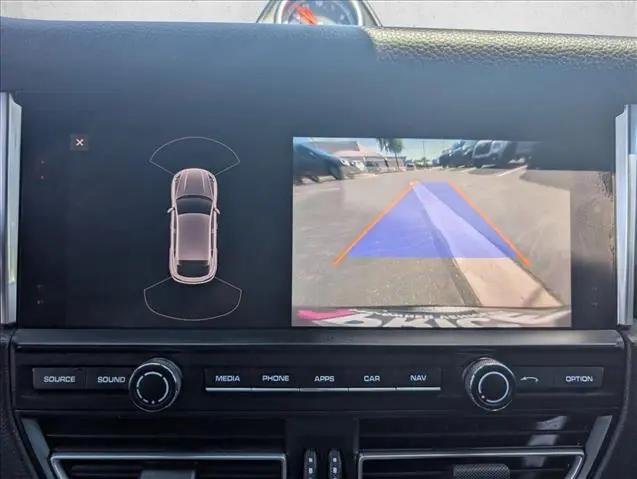 2021 Porsche Macan Macan