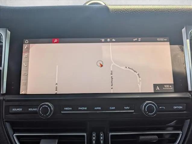 2021 Porsche Macan Macan