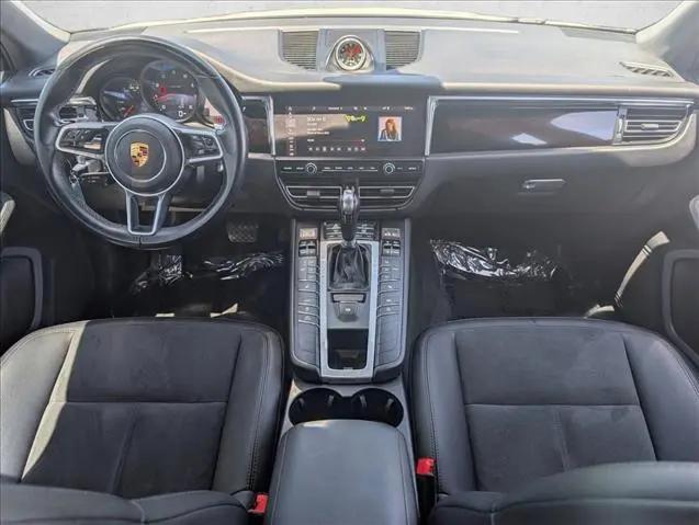 2021 Porsche Macan Macan
