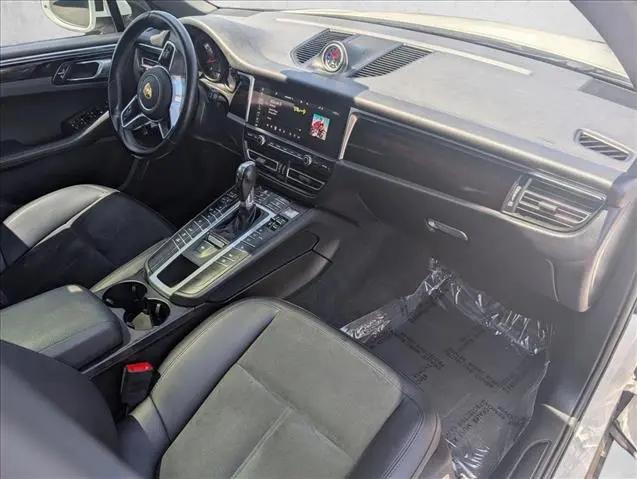 2021 Porsche Macan Macan