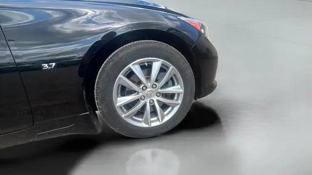 2015 INFINITI Q50 Premium