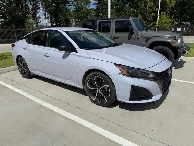2024 Nissan Altima SR FWD