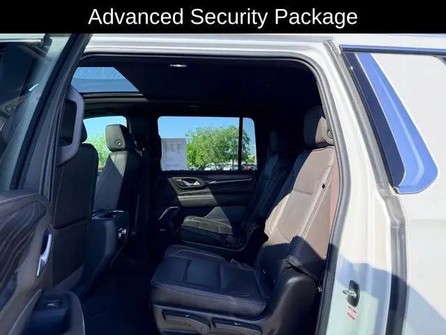 2022 GMC Yukon XL 4WD Denali