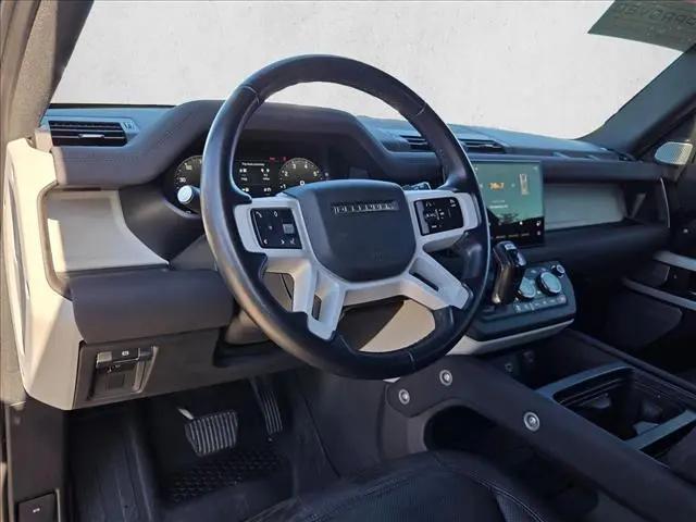 2023 Land Rover Defender 130 SE