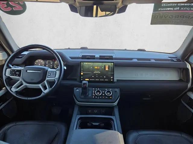 2023 Land Rover Defender 130 SE